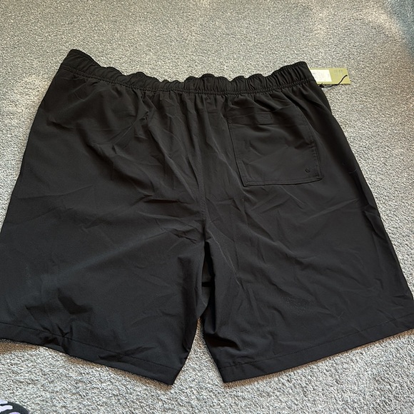 Men’s XXL Black lined Board Shorts - Picture 5 of 7